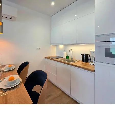 Westin House Modern شقة